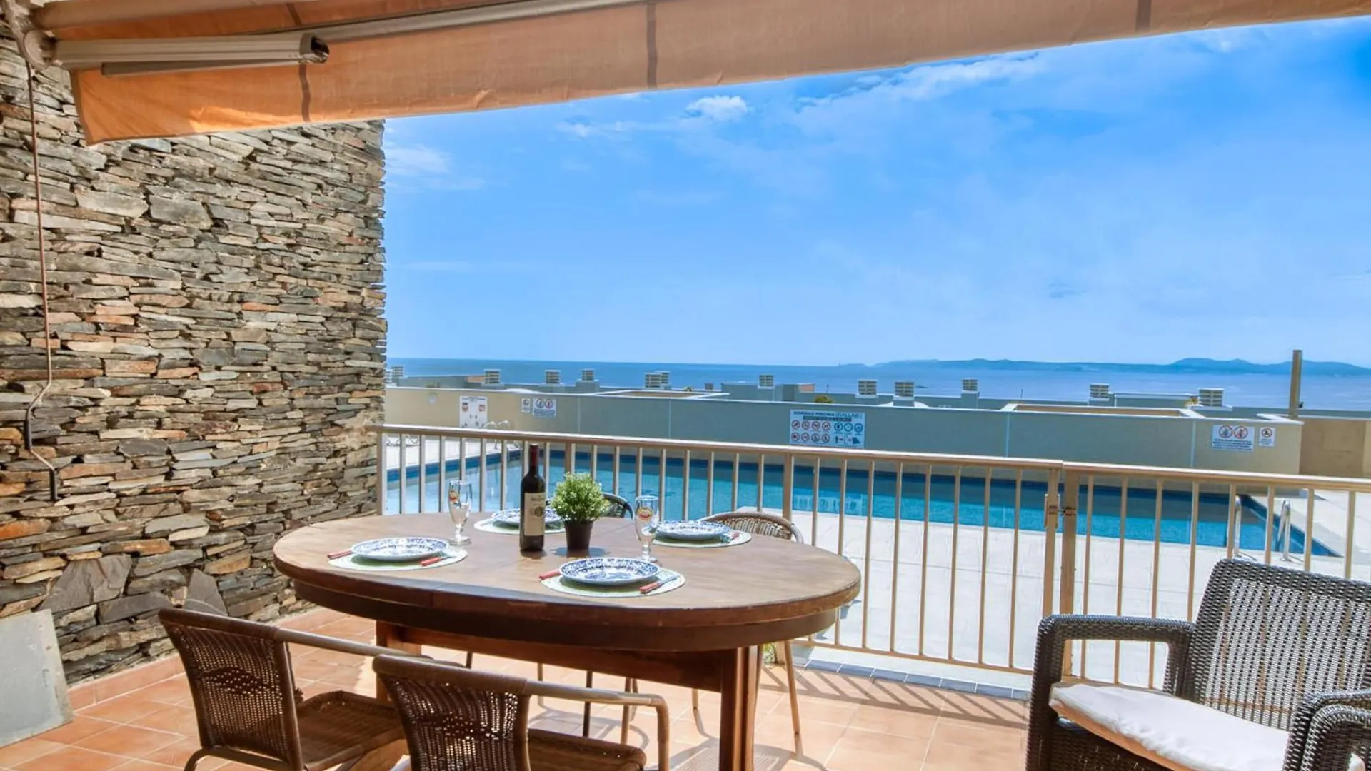 Great Apartment With View Roses Spain