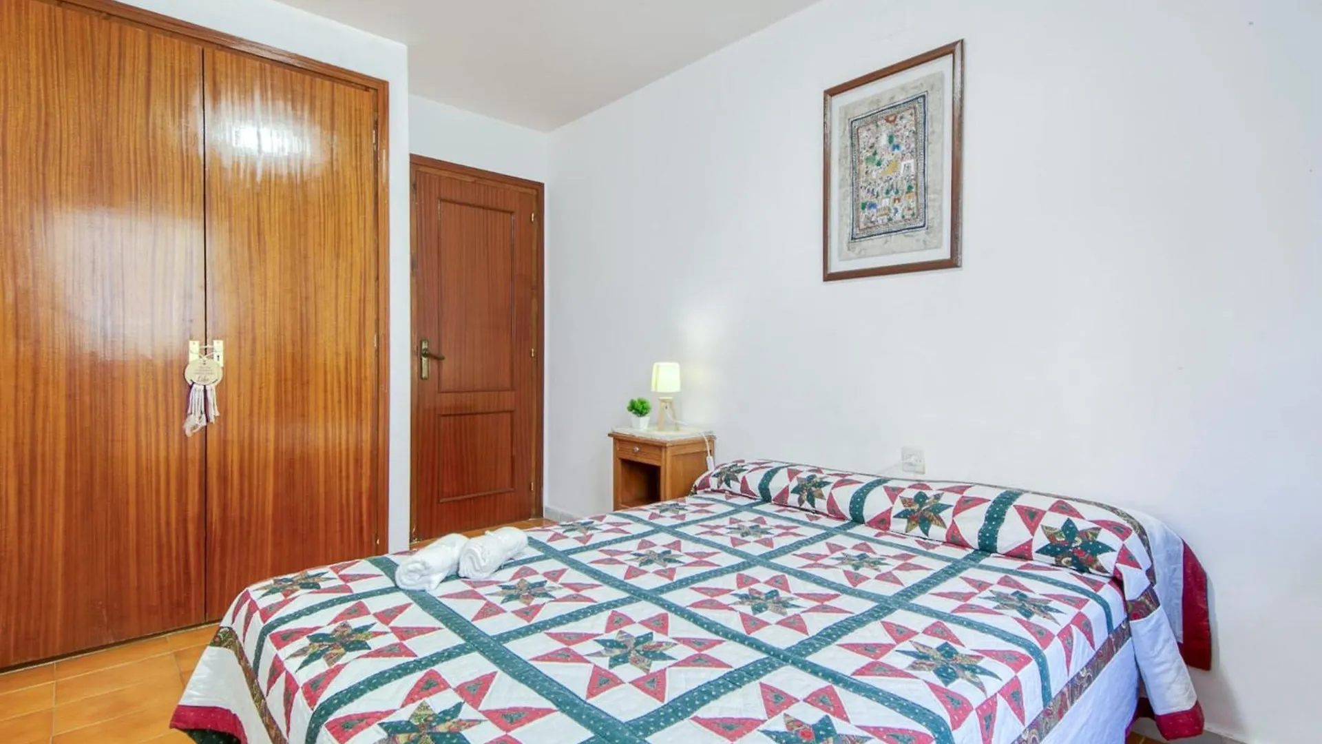 Great Apartment With View Roses 0*,