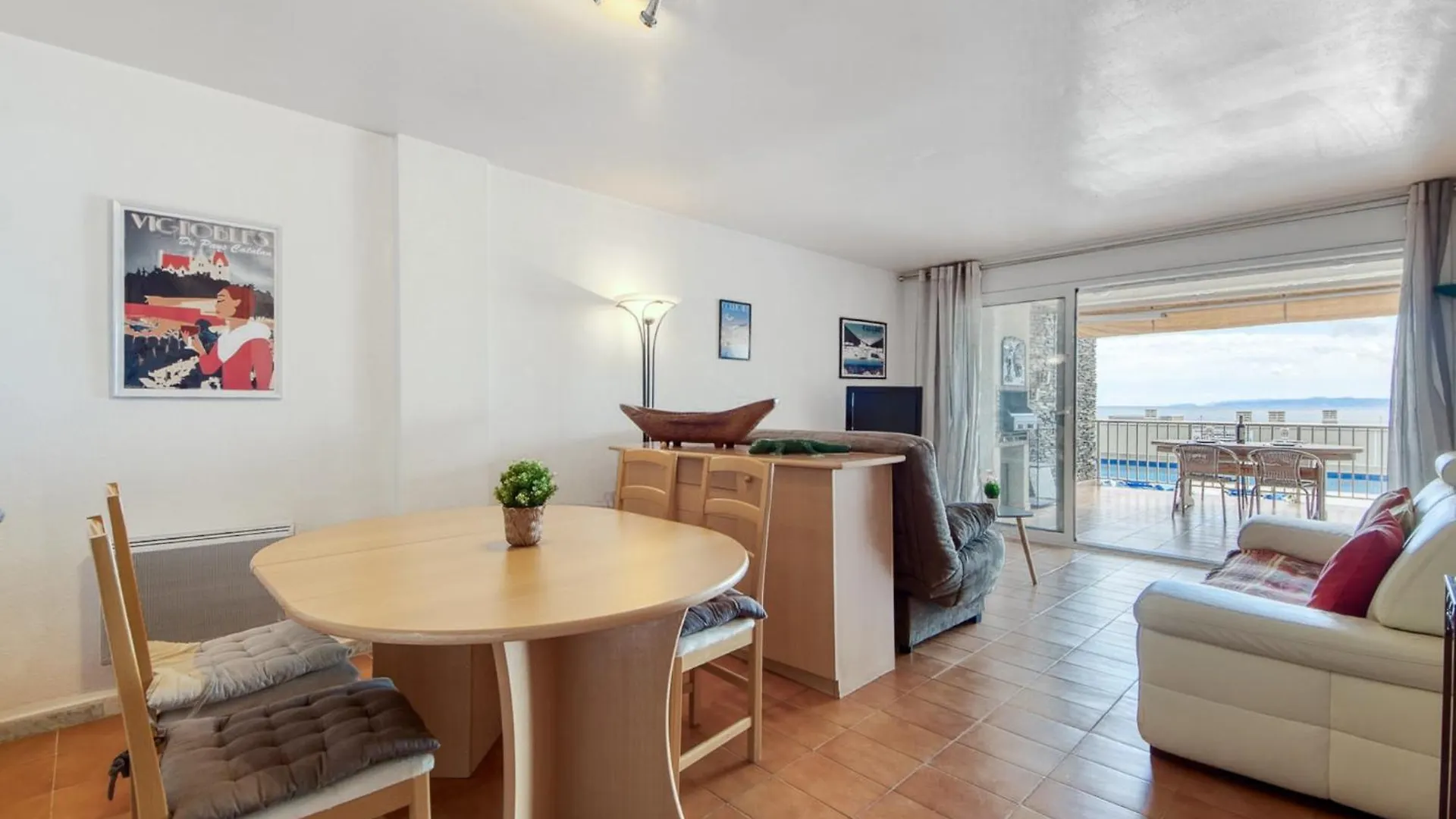 Great Apartment With View Roses